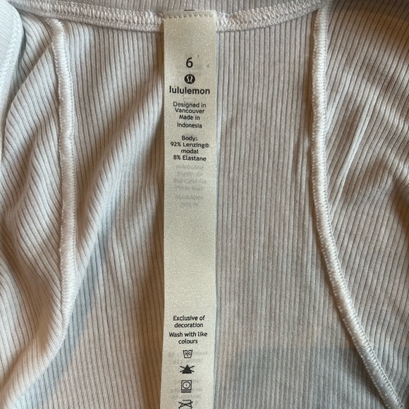 NWT Lululemon Tank - Sz 6 - Picture 6 of 6